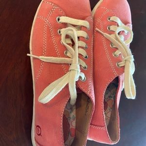 Born leather tennis shoe…worn once
